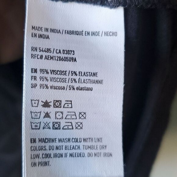 American Eagle Soft & Sexy Lace Up Long Sleeve Tee in XS Soft Black - Picture 4 of 6